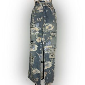 Floral Distressed Wide Leg Jeans | NWT | Size M